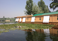Photo 9 of New York Houseboats