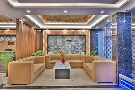 Photo 1 of Royal Park Hotel Srinagar