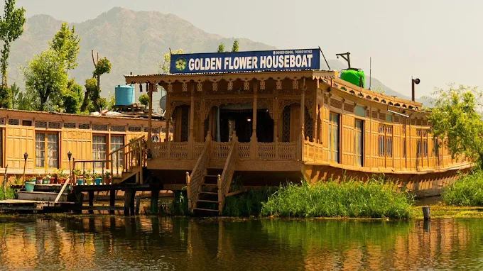 Golden Flower Heritage Houseboat Logo