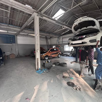 Car Service Centre Logo